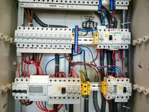 255237099e4b171020101803