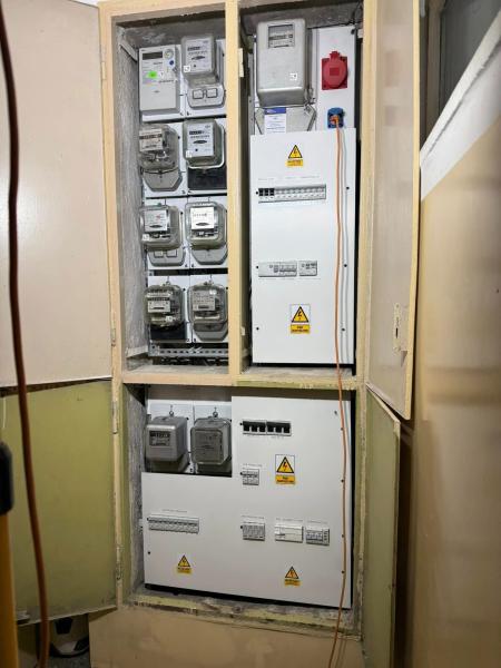 imgi14809619366179403178966616559209665922886301n8e34e1e60930090650