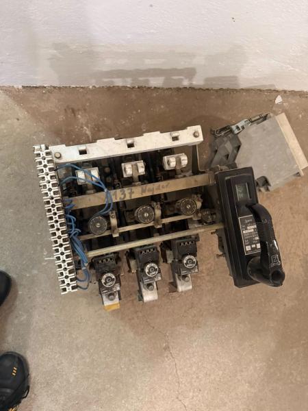 imgi14904093126437077419865857866792929199895585n2a15e37a0930090652