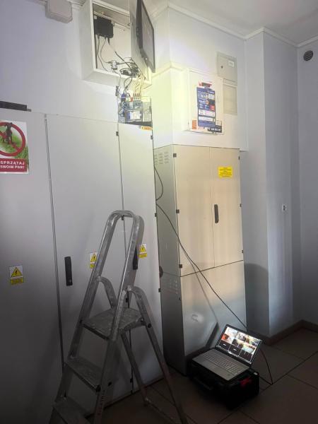 imgi14831006366175449312695331642650431351453125n3e598f530930090650