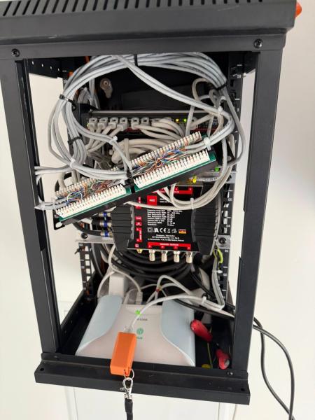 imgi14910388546428650354041898081807723817444764n0496b3760930090650